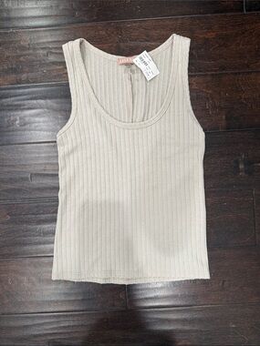 Leluxe Cream Ribbed Scoop Neck Tank Top